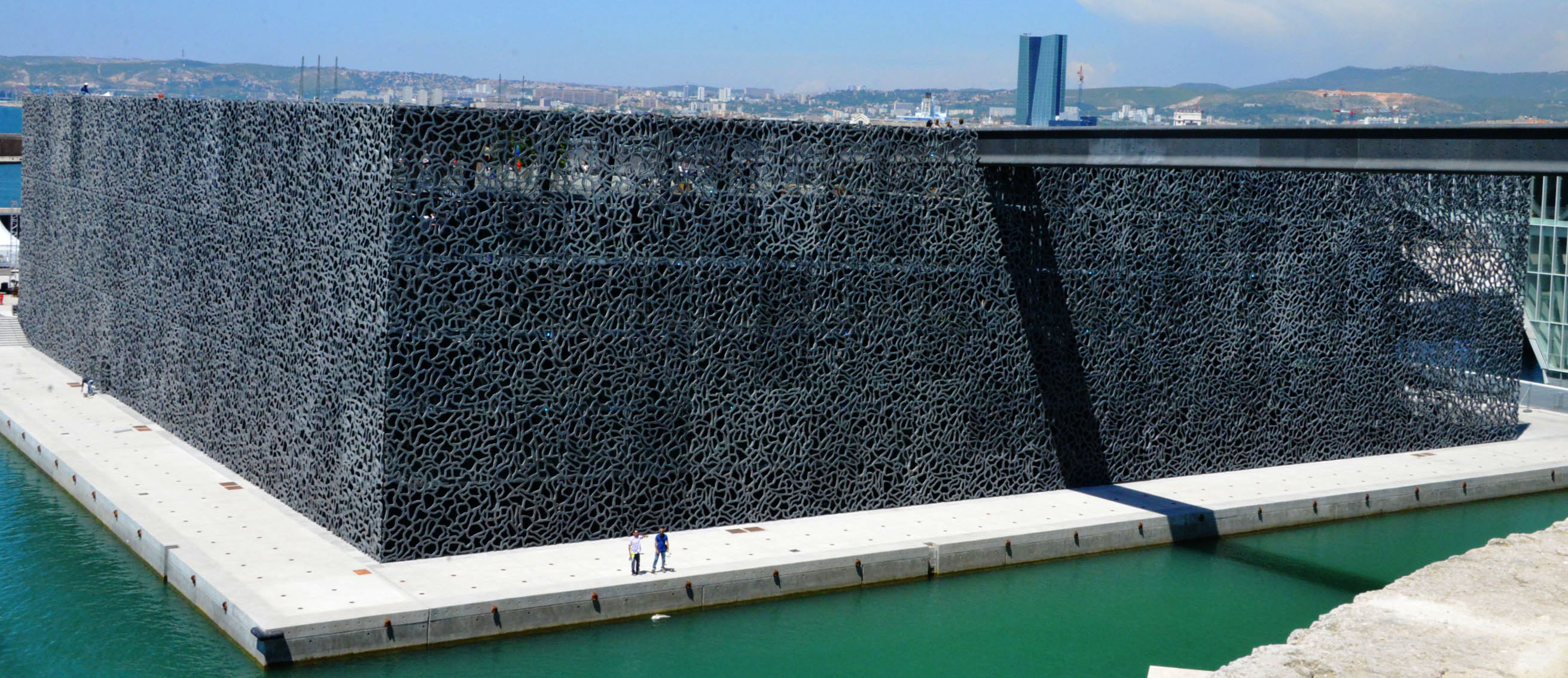 Lieux incontournables à visiter en famille à Marseille le mucem en famille