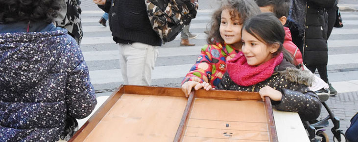 Idées de sorties en famille gratuites à Marseille Les dimanches de la canebiere marseille