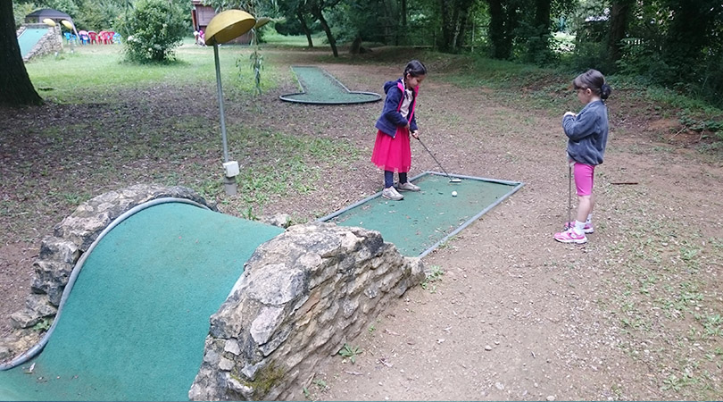 mini-golf en famille à Marseille