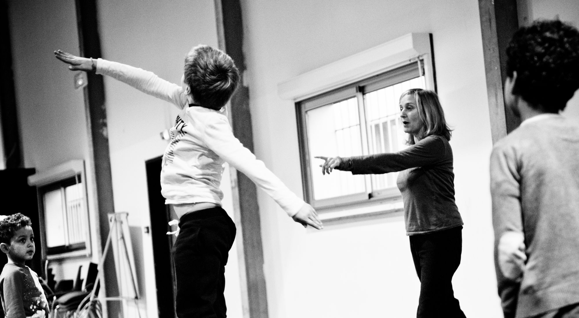 Atelier parents-enfants de danse contemporaine à la Friche Atelier parents-enfants de danse contemporaine à la Friche