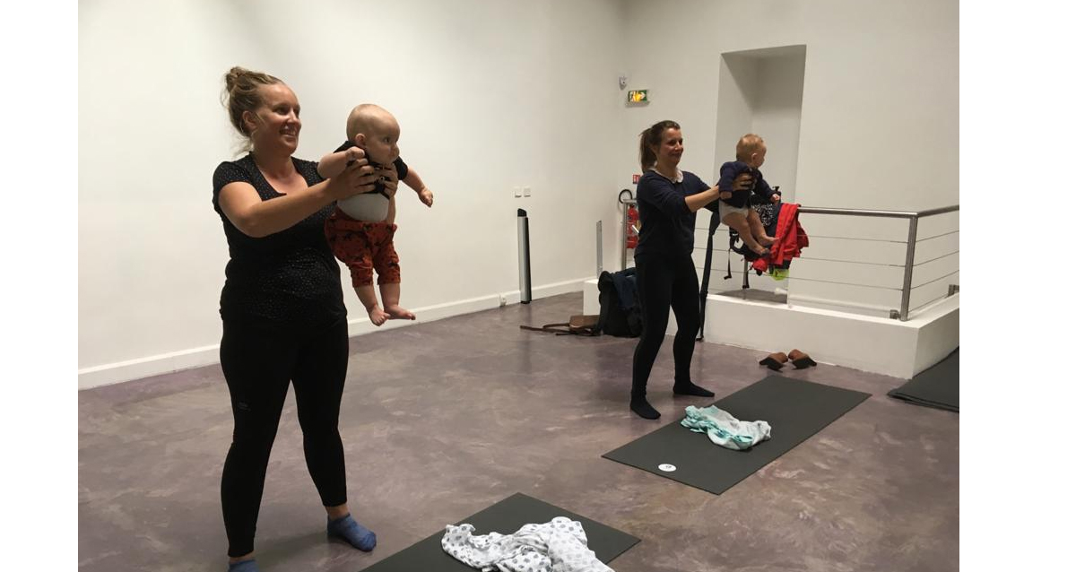 Gym maman bébé avec a Little Family