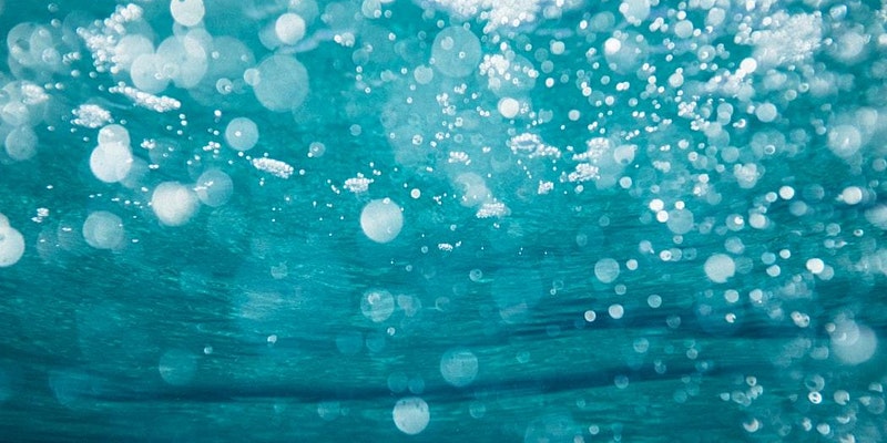 L’eau dans les Calanques et dans la ville