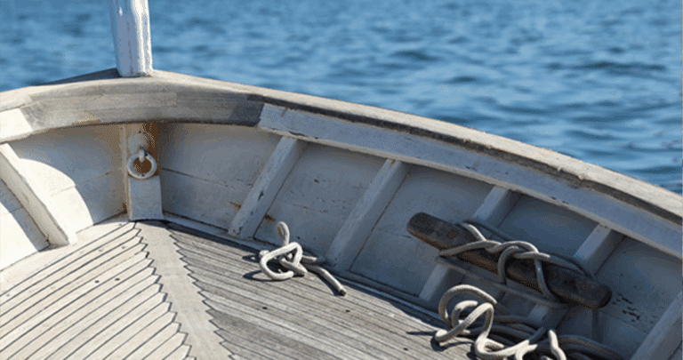 Visites gratuites en barque marseillaise : embarquez en famille sur le Vieux-Port !