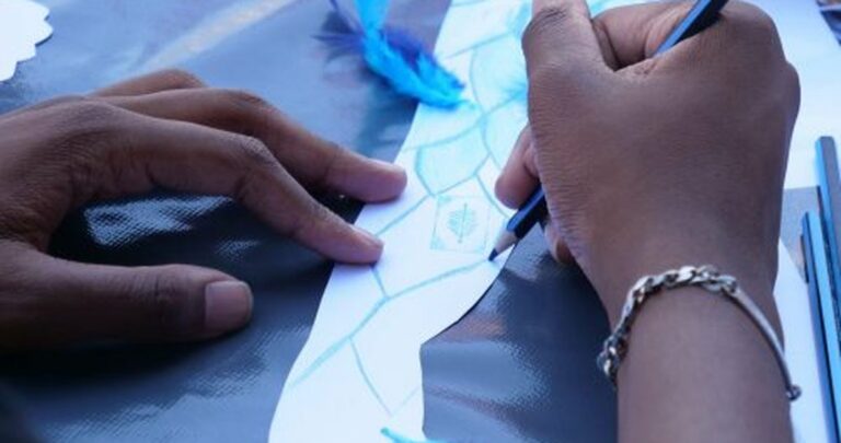 À vos marques : un atelier et une visite d&rsquo;expo pour les enfants à la Friche la Belle de Mai