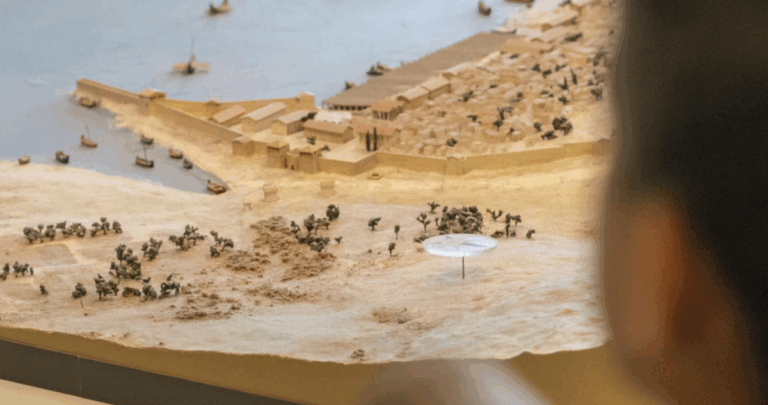 Visite-atelier « Aquarelles du Port Antique » : peindre les vestiges de Marseille en famille au MHM