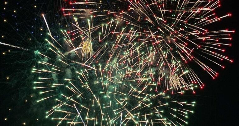 Le feu d&rsquo;artifice du 16 août illumine le port de La Ciotat