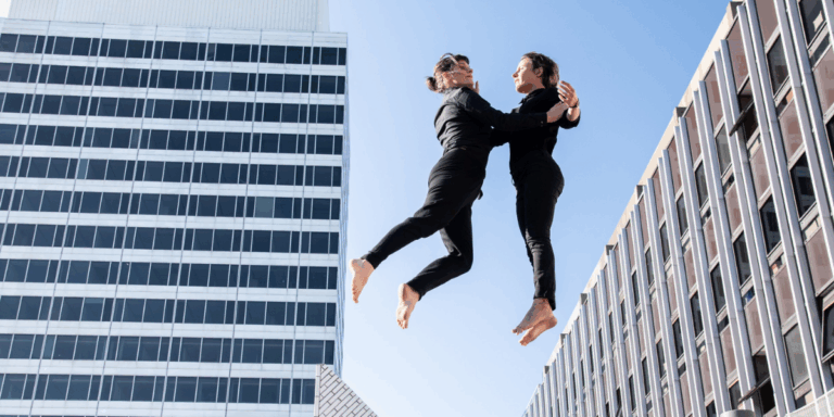 Le Collectif XY revient à Aix-en-Provence : une semaine d’acrobaties dans l’espace public