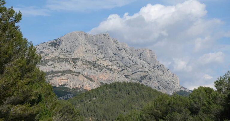Les contreforts de la Sainte-Victoire : randonnée jusqu’au refuge Baudino, dès 8 ans
