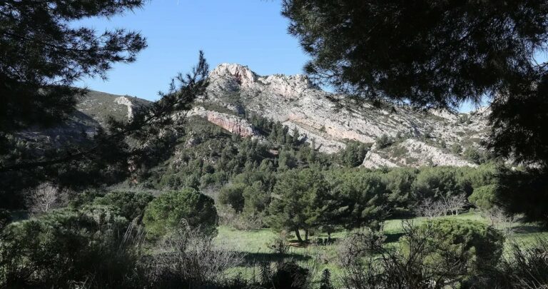 Le passé industriel de la Barasse : balade dans le Parc national des Calanques, à Marseille