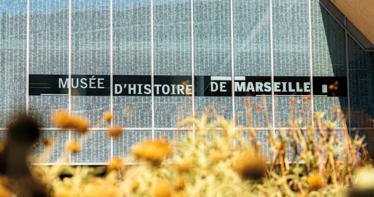 Visite-atelier « Fabrique ton masque de la peste » dès 7 ans au Musée d’Histoire de Marseille