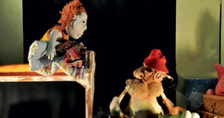 « Même pas peur » : une petite fille et un monstre maladroit en marionnettes aux Pennes-Mirabeau, dès 5 ans