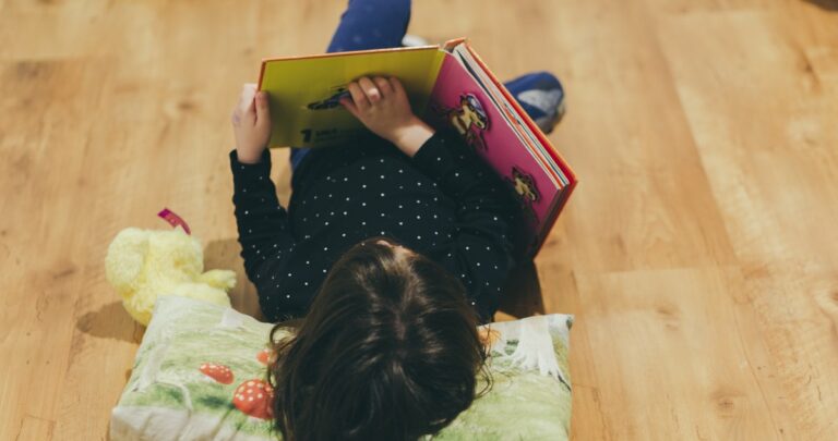 Histoires pour les petites oreilles : lectures et comptines pour les 0-3 ans à la médiathèque d&rsquo;Istres