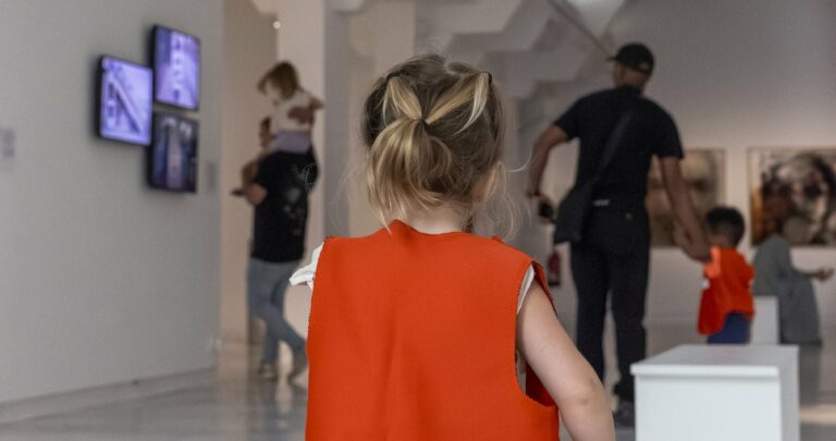 « Ribambelle et ritournelle » : comptines et contes pour les bébés au [mac] de Marseille, dès 6 mois