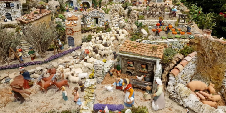 Crèche traditionnelle provençale au parc Jourdan : santons et petits métiers à l&rsquo;Oustau de Prouvènço