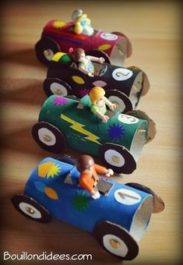 Activité créative enfant rouleau voiture playmobil